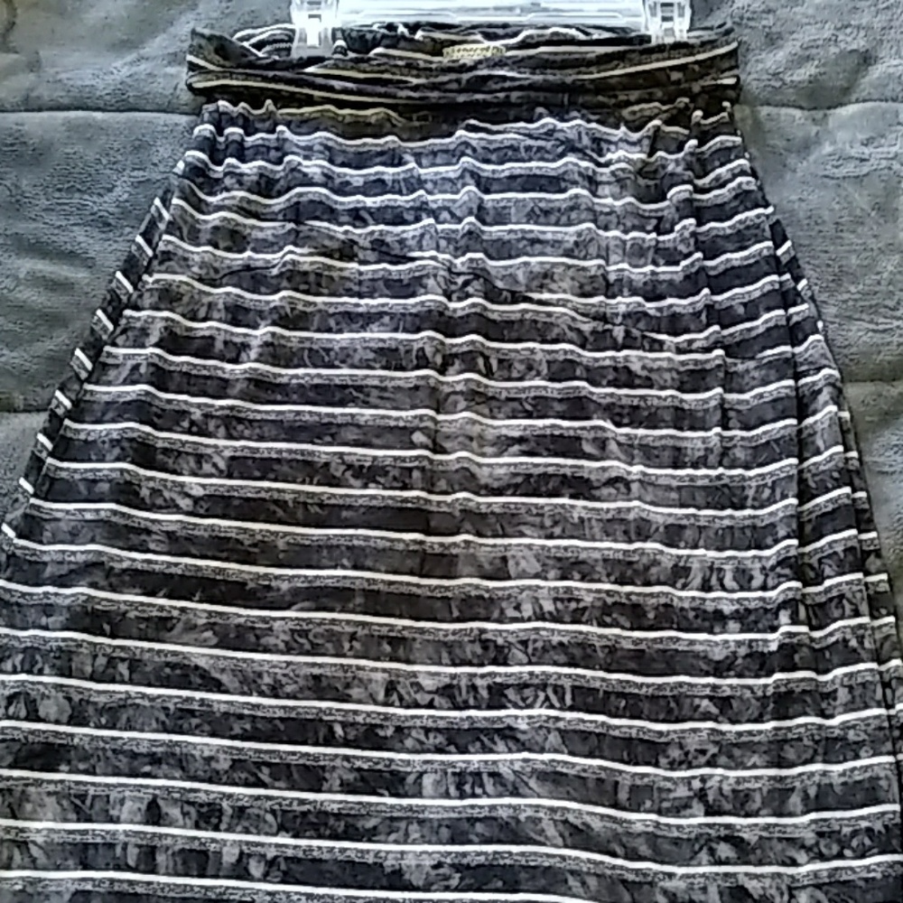 Maxi Skirt - Picture 2 of 2